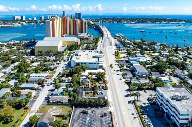 186 E Blue E Heron Blvd, Riviera Beach, FL 33404