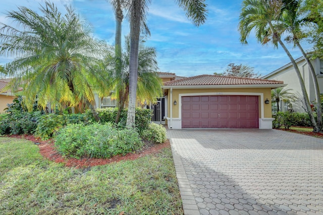 view of front of house featuring a garage