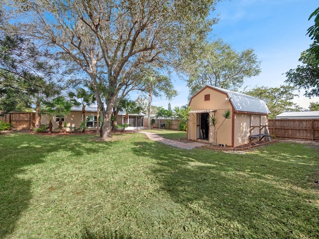 view of yard with a shed