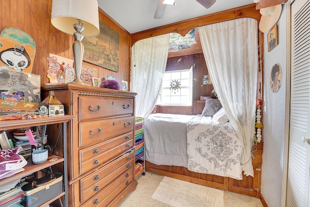 bedroom with ceiling fan