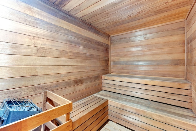 view of sauna / steam room