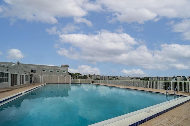 view of swimming pool