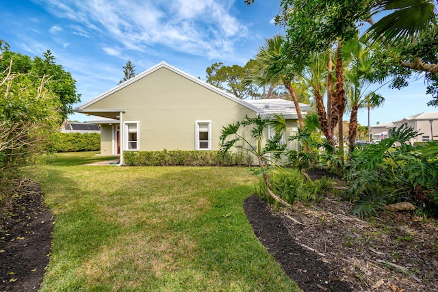 exterior space featuring a yard