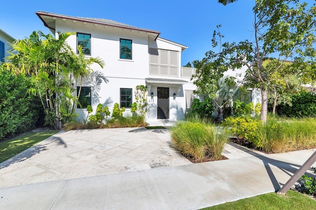 view of front of house with stucco siding