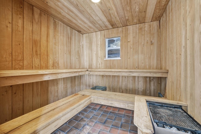 view of sauna / steam room