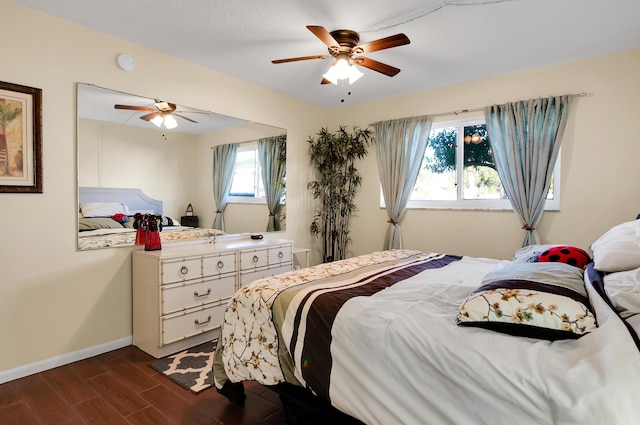 bedroom with ceiling fan