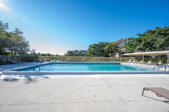 view of swimming pool