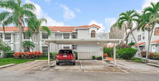 view of front of property