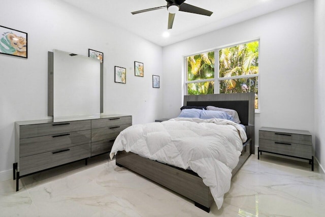 bedroom with ceiling fan