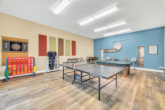 playroom featuring hardwood / wood-style flooring and billiards