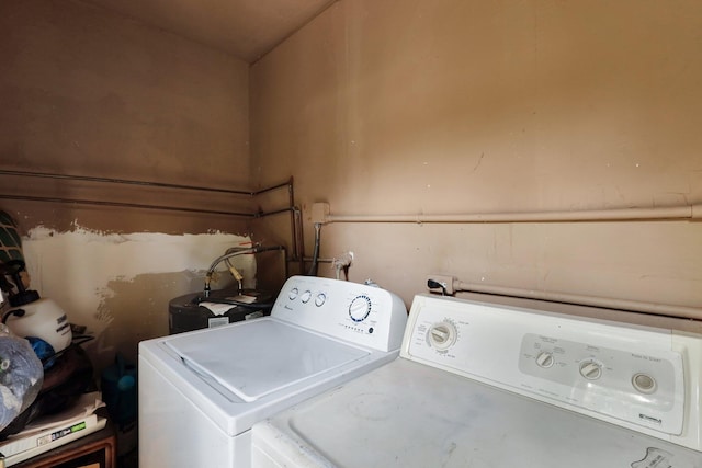 laundry area with washer and clothes dryer