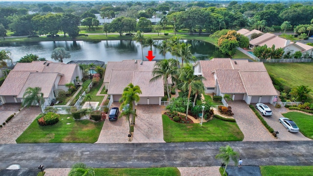 bird's eye view featuring a water view