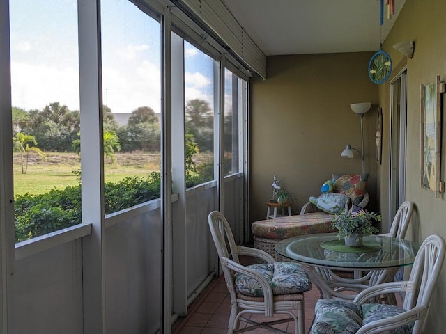 sunroom with a healthy amount of sunlight