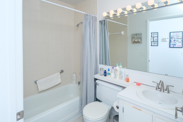 full bathroom with shower / bath combination with curtain, vanity, and toilet