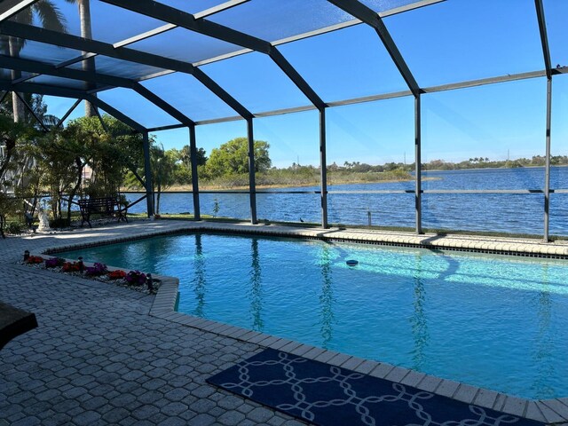 view of water feature