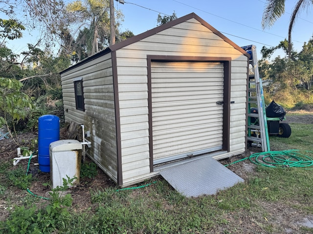 view of outbuilding