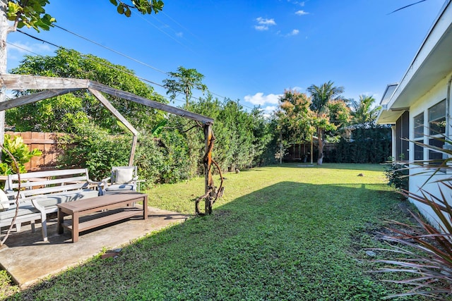 view of yard featuring a patio