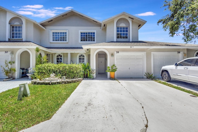 view of front facade with a garage