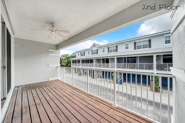 balcony with ceiling fan