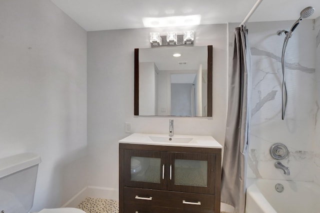 full bathroom featuring shower / bathtub combination with curtain, vanity, and toilet