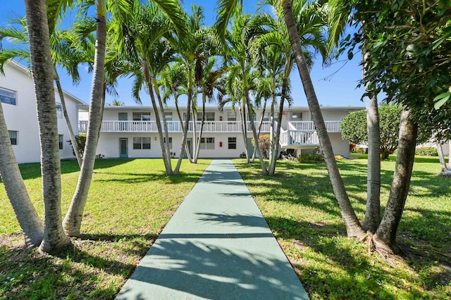 exterior space featuring a lawn