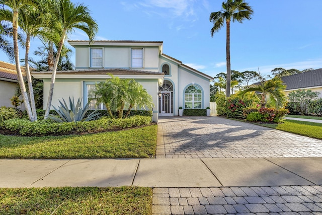 view of front of property featuring stucco siding