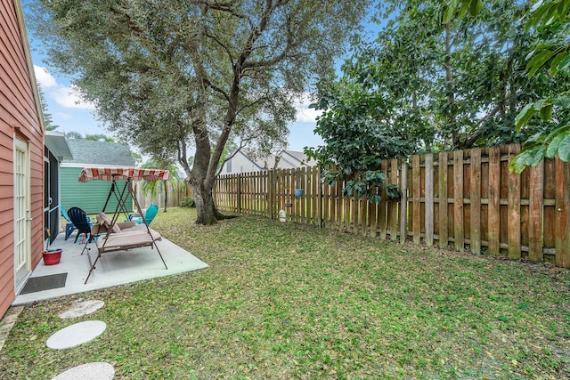 view of yard with a patio