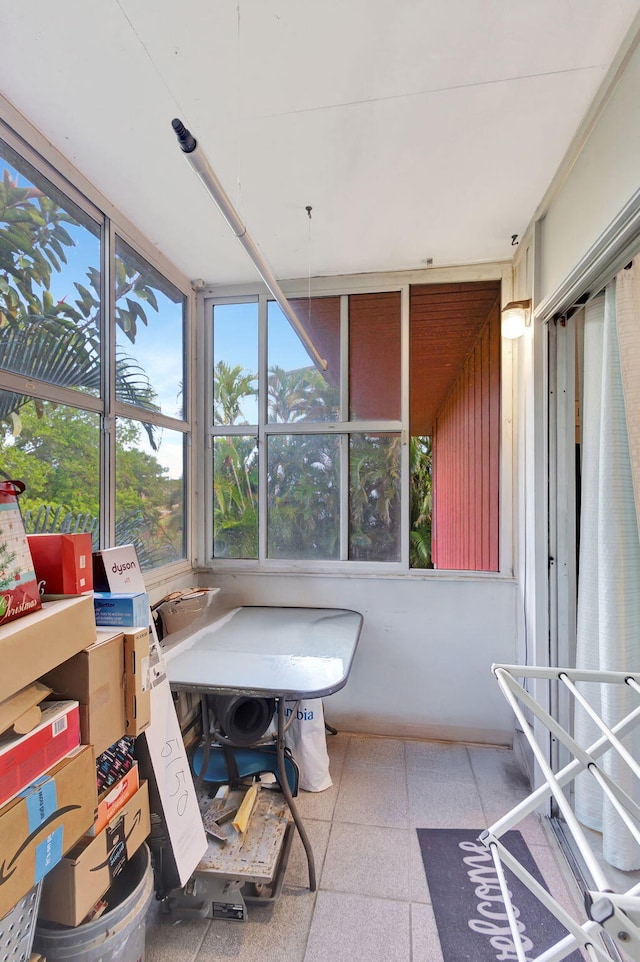 view of sunroom / solarium