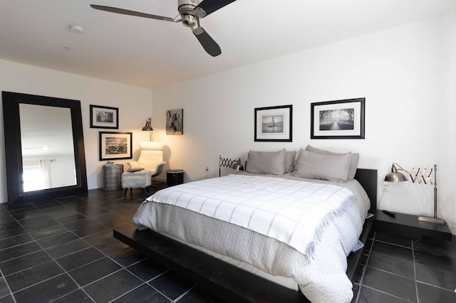 bedroom with ceiling fan