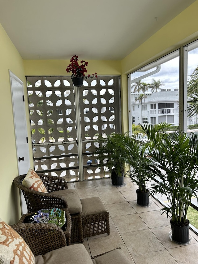 view of sunroom / solarium