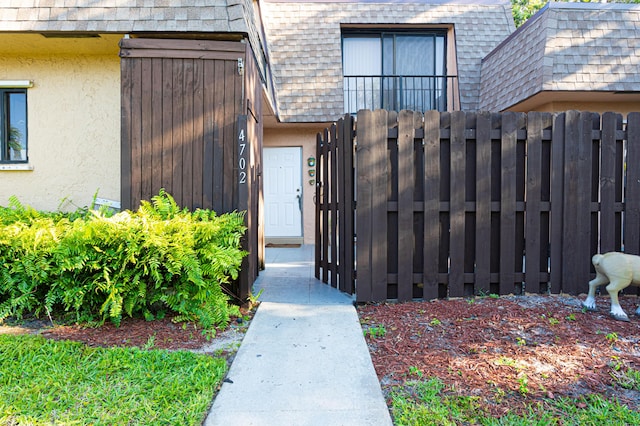 view of entrance to property