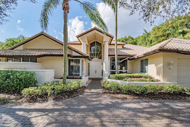 view of front of home featuring a garage