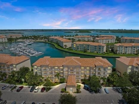 17 Harbour Isle Dr W Unit 204, Fort Pierce FL, 34949, 2 bedrooms, 2 baths condo for sale