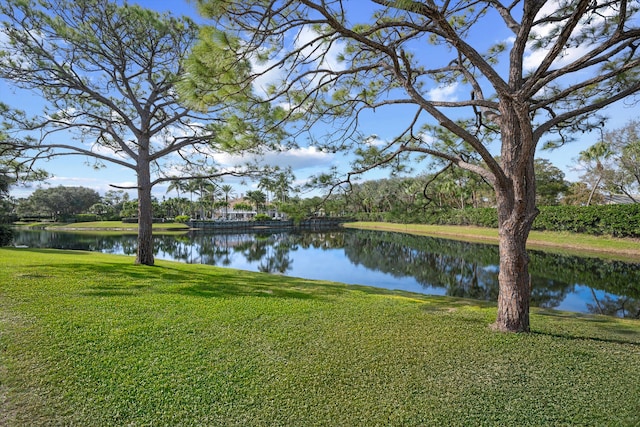 Listing photo 3 for 111 Caballo Ln, Jupiter FL 33458