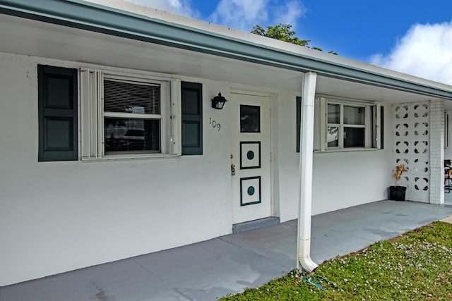 view of property entrance