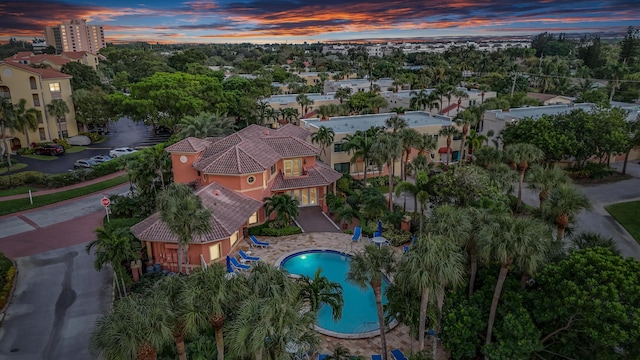 view of aerial view at dusk