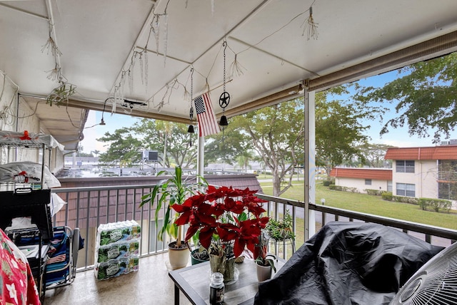 balcony featuring a grill