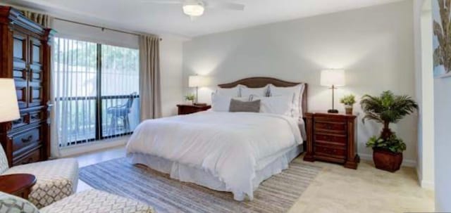 bedroom featuring ceiling fan