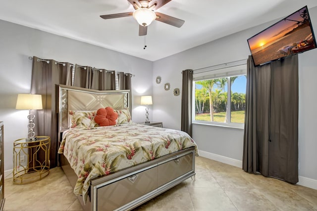 bedroom featuring ceiling fan