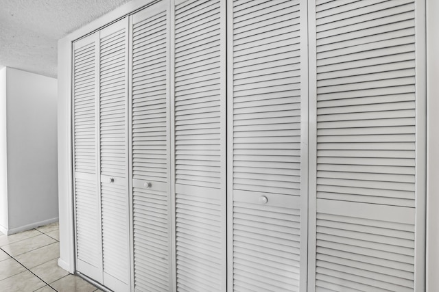 room details featuring a textured ceiling