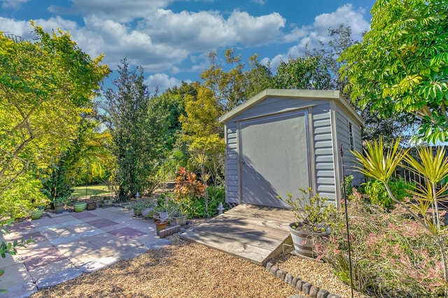 view of outbuilding