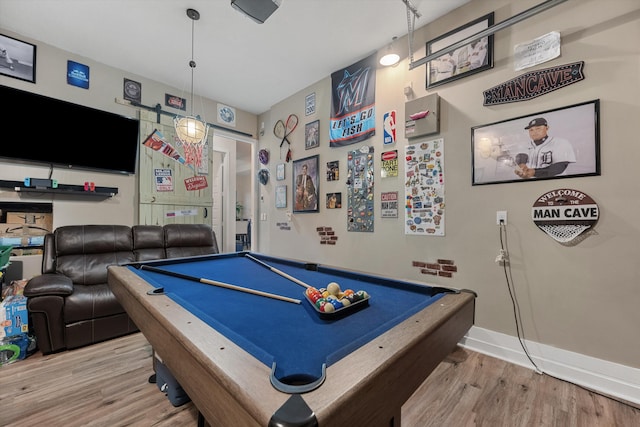 playroom featuring billiards and hardwood / wood-style floors