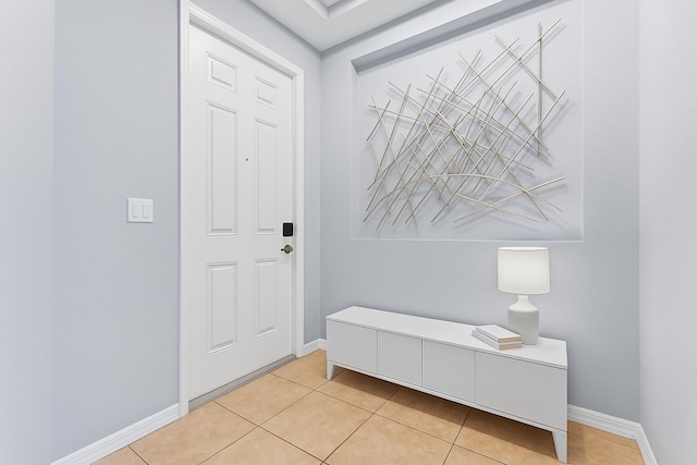 5138 White Oleander, West Palm Beach, FL 33415 - entrance foyer featuring light tile patterned floors and baseboards