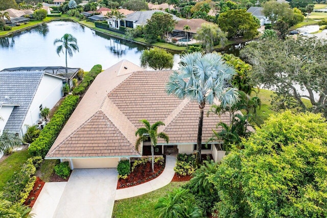 bird's eye view featuring a water view