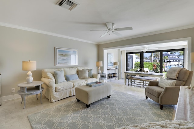 living room featuring ceiling fan and crown molding