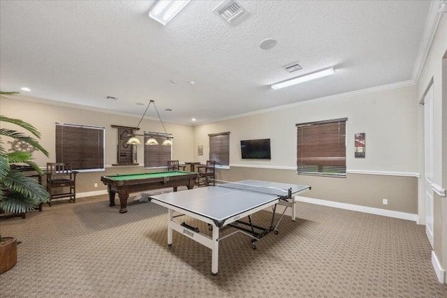 recreation room with a textured ceiling, crown molding, light carpet, and billiards