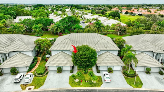 bird's eye view with a residential view