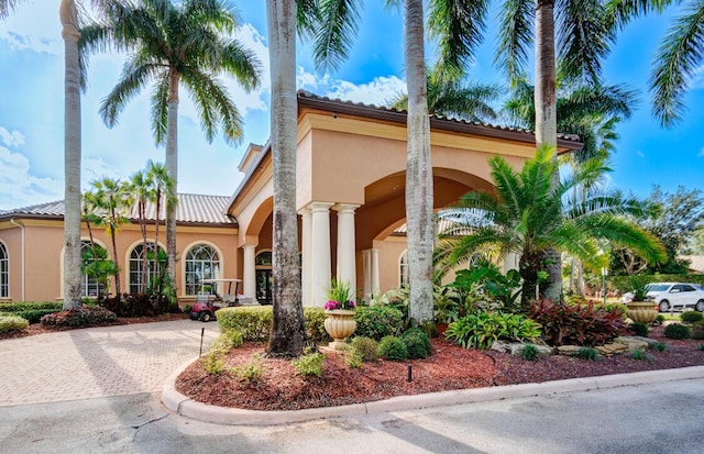 view of mediterranean / spanish-style house