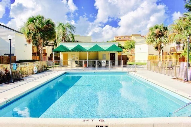 view of swimming pool featuring a patio