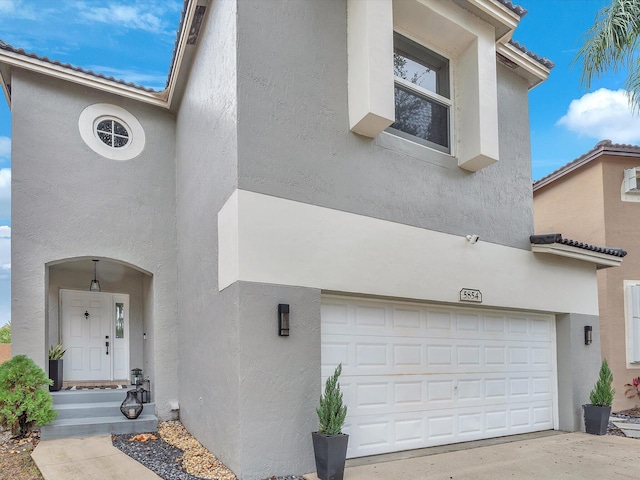 view of front of house featuring a garage